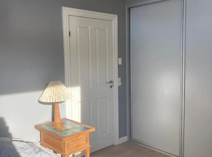 Vaerelse, Bad Og Toilet I Næstved